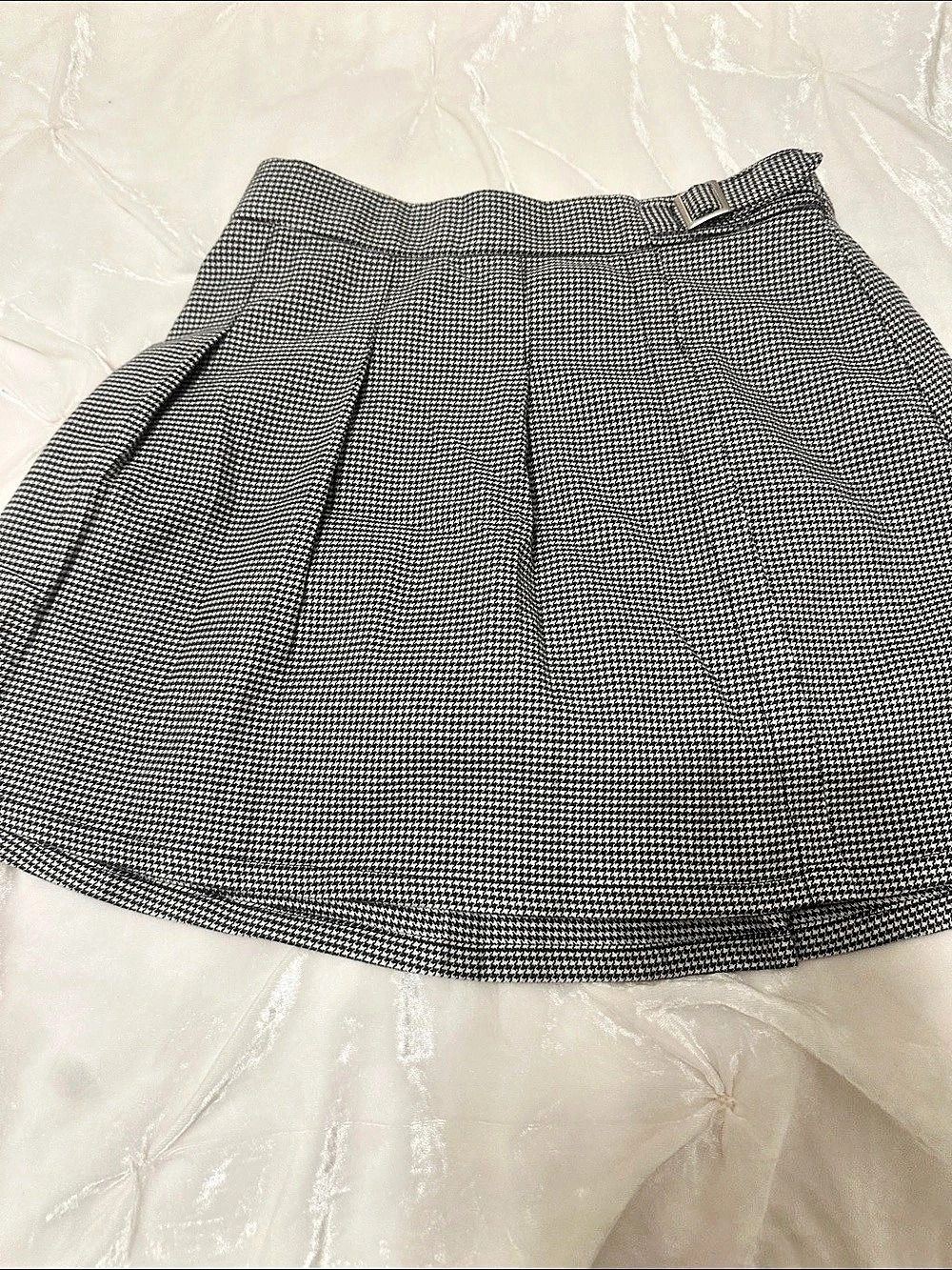 Abercrombie Kids Girls Houndstooth Pleated Skirt Size 15/16 Like New